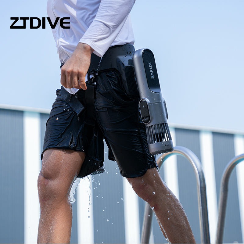 AiroシースクーターCE認証ハンズフリー電動水中ウエストス - Underwater Scooter Sea Scooter のレビューと価格